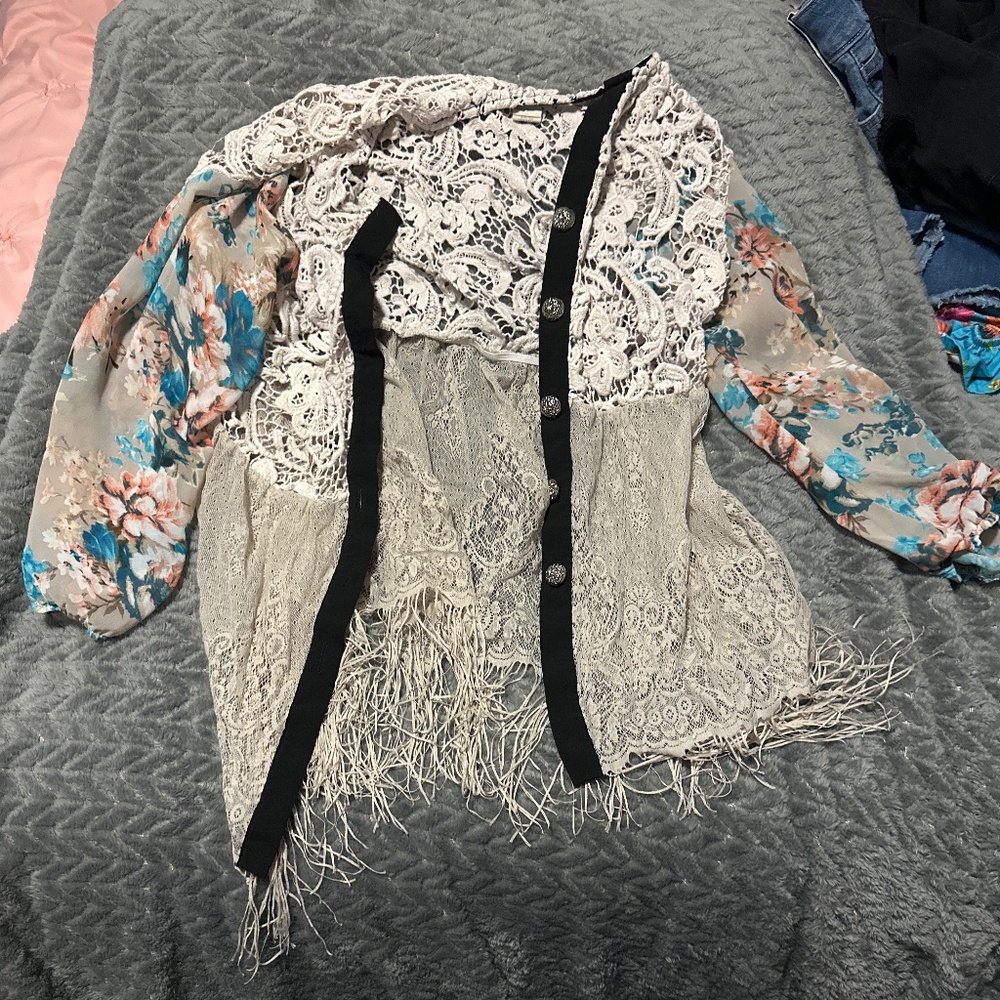 Floral cover-up/vest